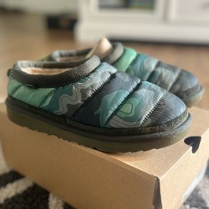 UGG Tasman camo slip ons